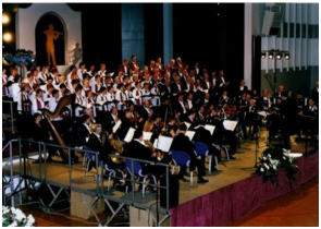 Chor und Sinfonieorchester in der Maingauhalle